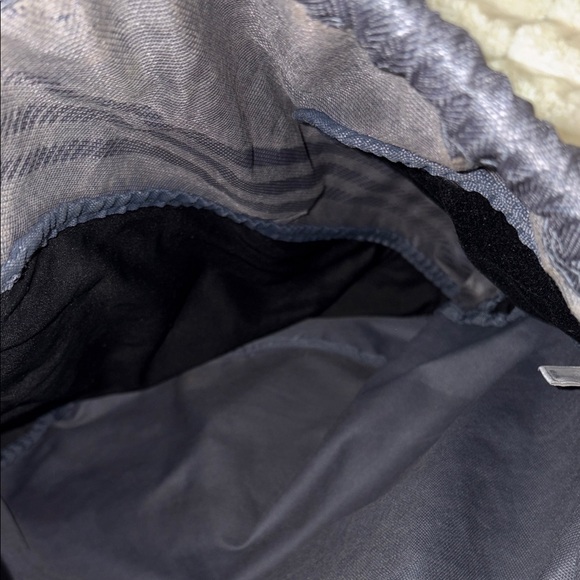 Adidas Charcoal and Hot Pink Sports Sack - Picture 3 of 3